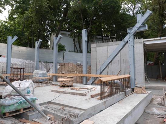 \\192.168.1.1\public\SIC+013 Costruttivo Australia\SIC+013 Foto\140514 Cantiere Bond�\P1040365.JPG